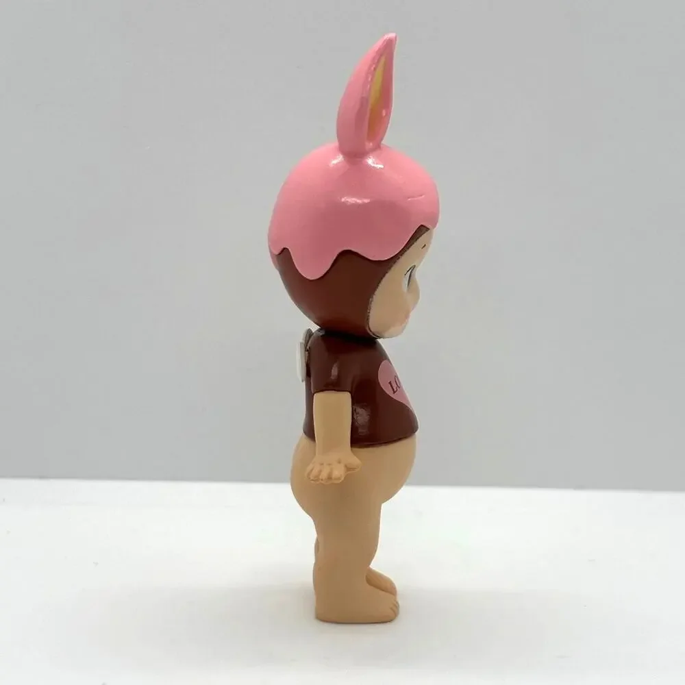 New Kewpie/Angel Collectible Mini Figure, Rabbit with Love Shirt Open Blind Box